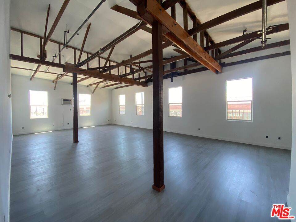 726 Santa Fe Ave - Photo 1