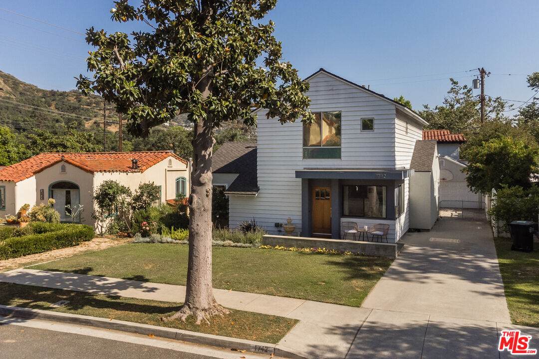 1742 El Rito Ave - Photo 1