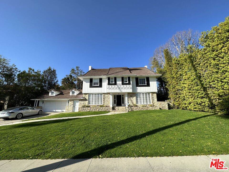 619 Canon Dr - Photo 1
