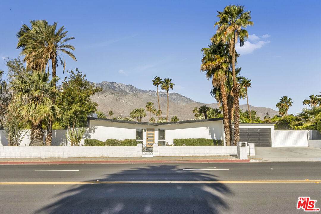 547 Farrell Dr - Photo 1