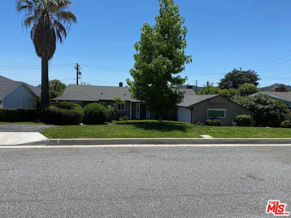 936 Chehalem Rd - Photo 1