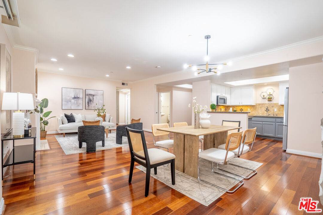 616 Wilton Pl - Photo 1