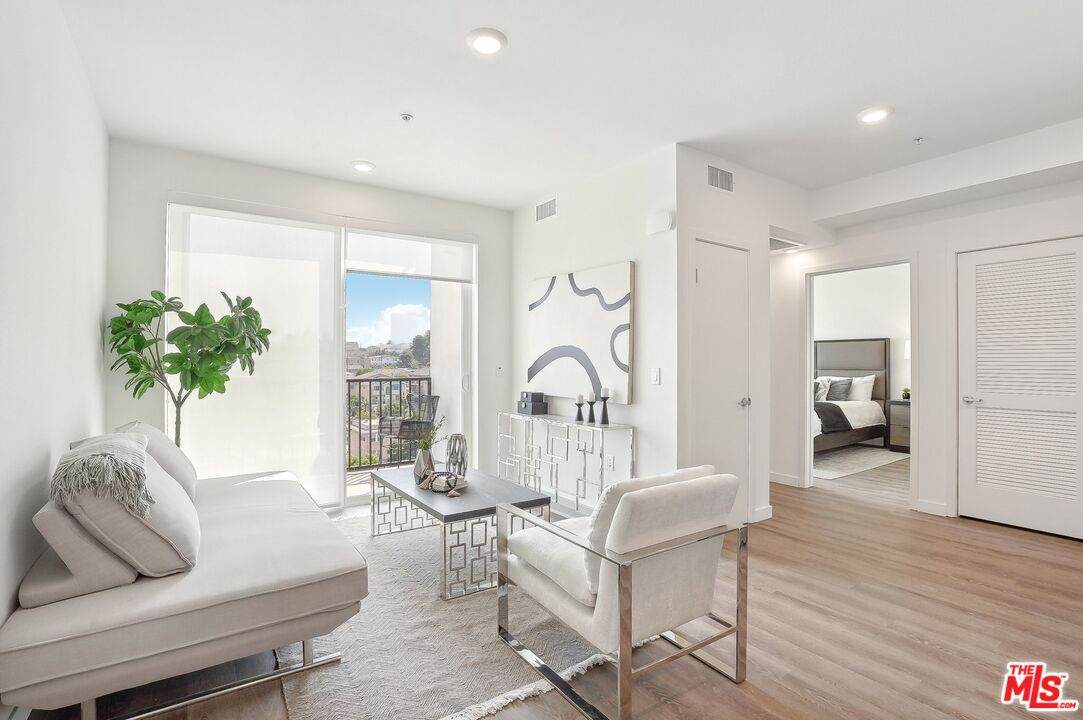 222 N Alvarado - Photo 1