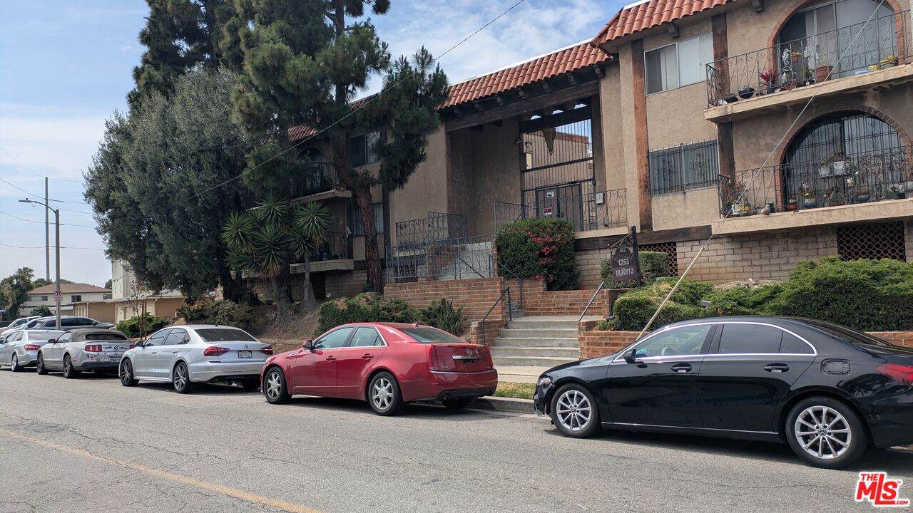 805 Industrial Ave - Photo 1