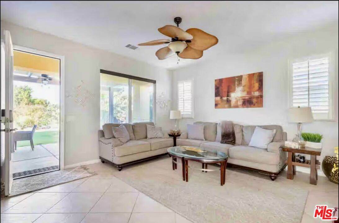 82118 Hopkins Dr - Photo 1