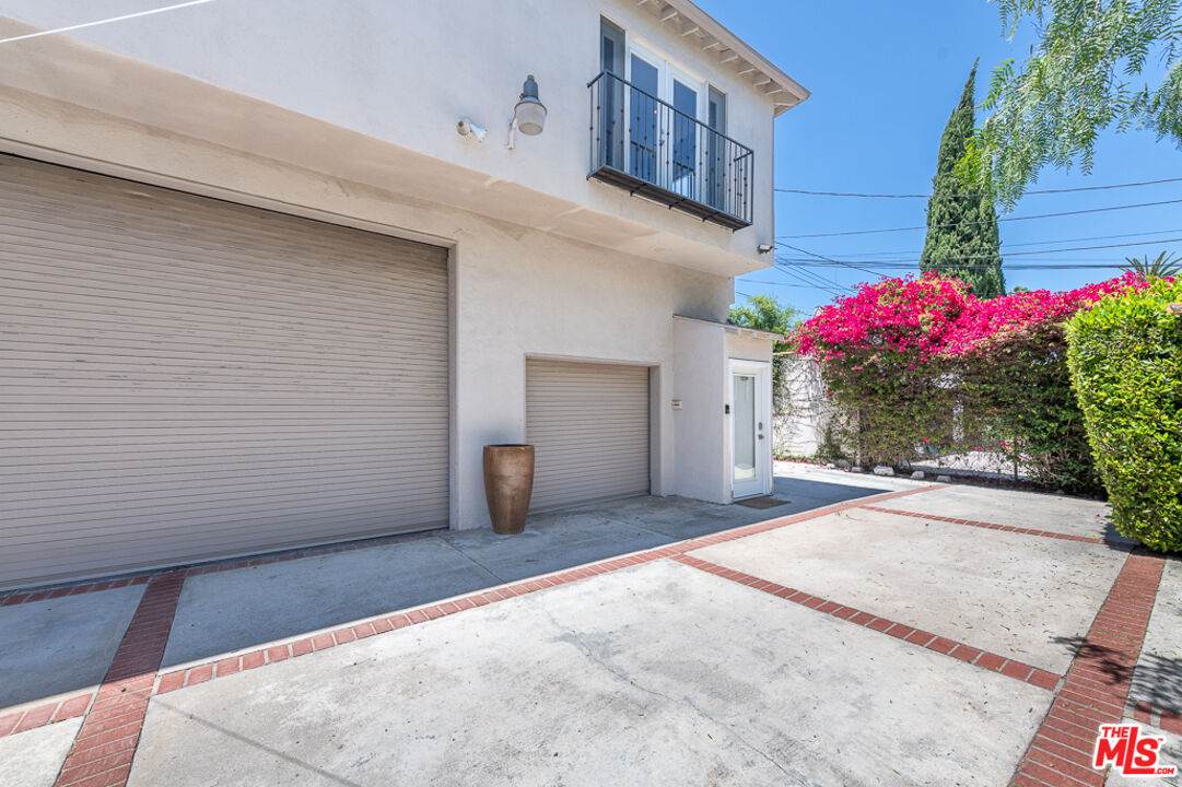 1239 Orange Dr - Photo 1