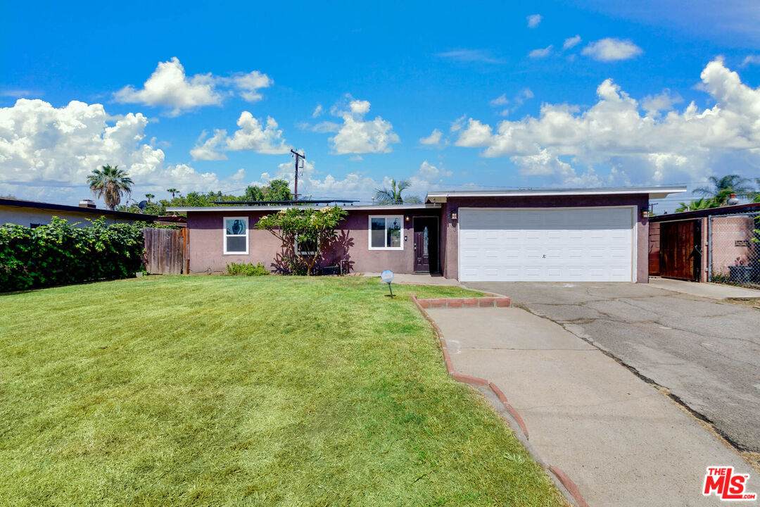 5633 Cedarglen Dr - Photo 1