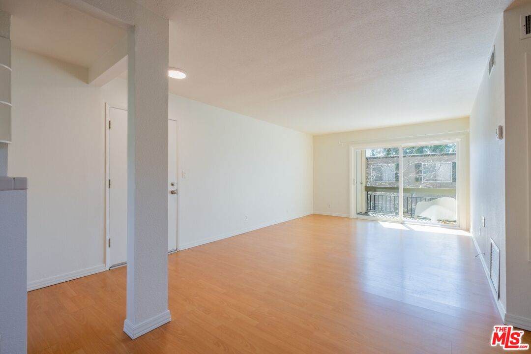 25730 Player Dr - Photo 1