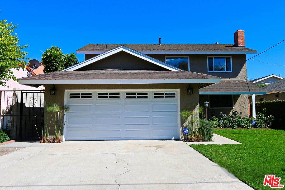 12024 Alberta Dr - Photo 1