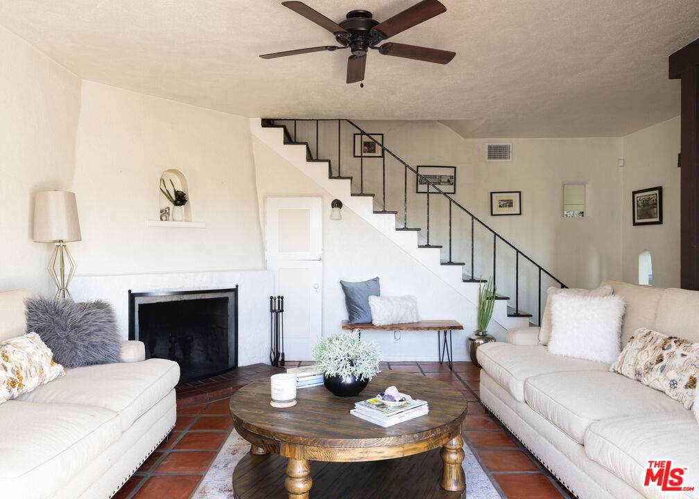 2041 Glencoe Way - Photo 1