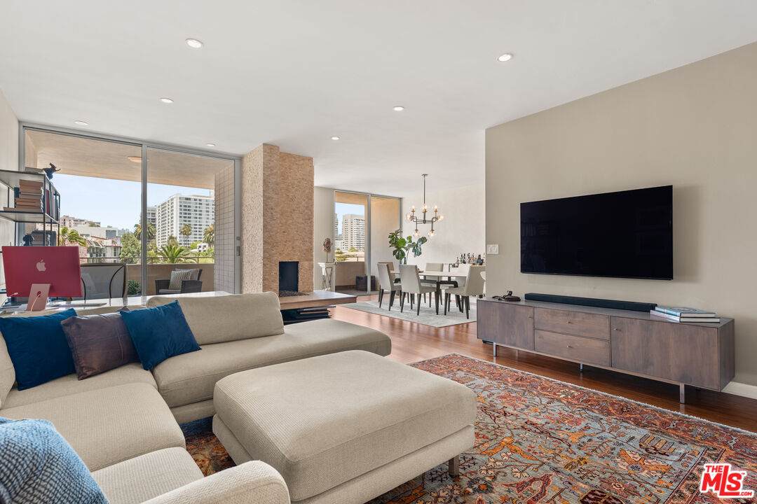 1333 Beverly Glen Blvd - Photo 1