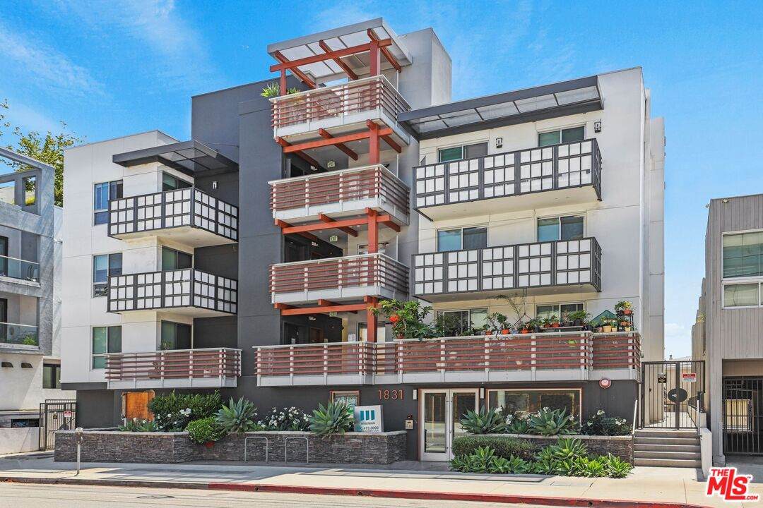 1831 Sawtelle Blvd - Photo 1
