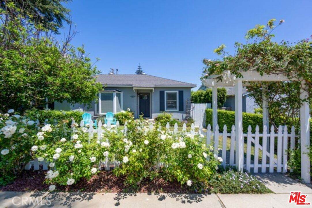 4209 Theresa St - Photo 1