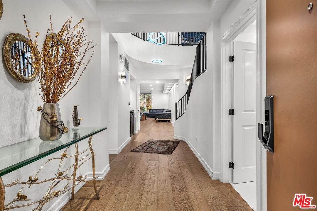 2111 Beverly Glen Blvd - Photo 1