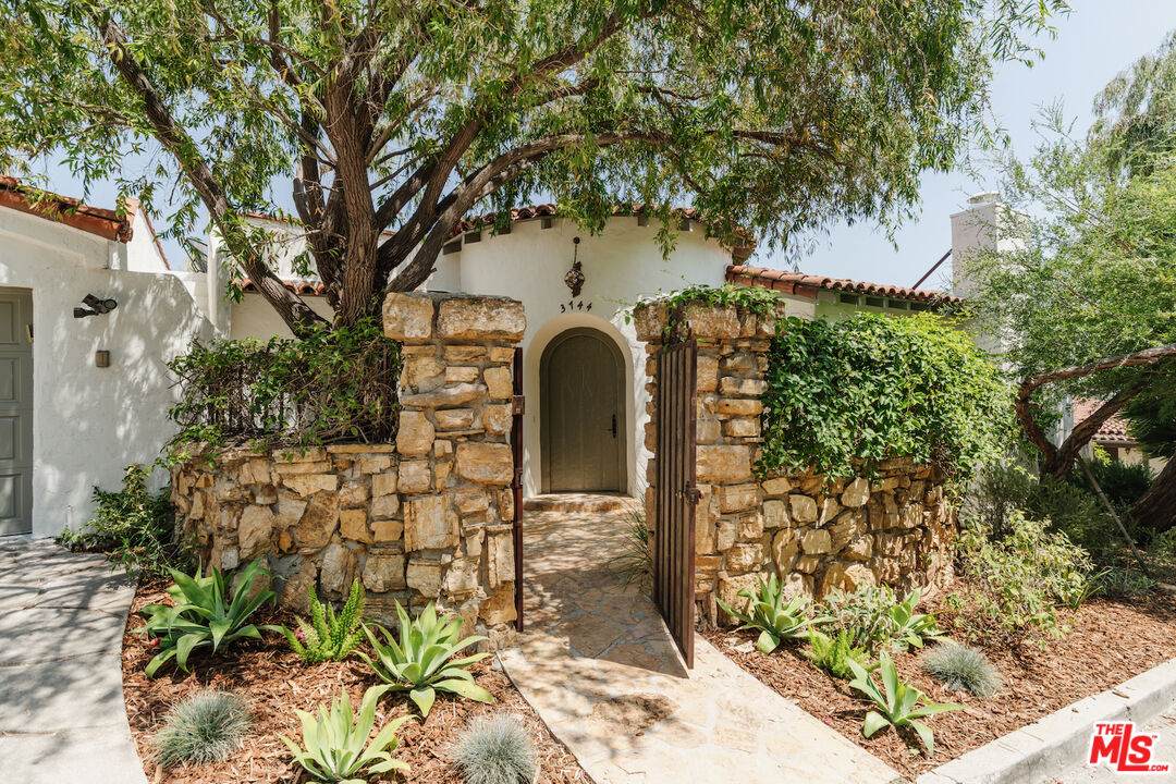 3744 Clayton Ave - Photo 1