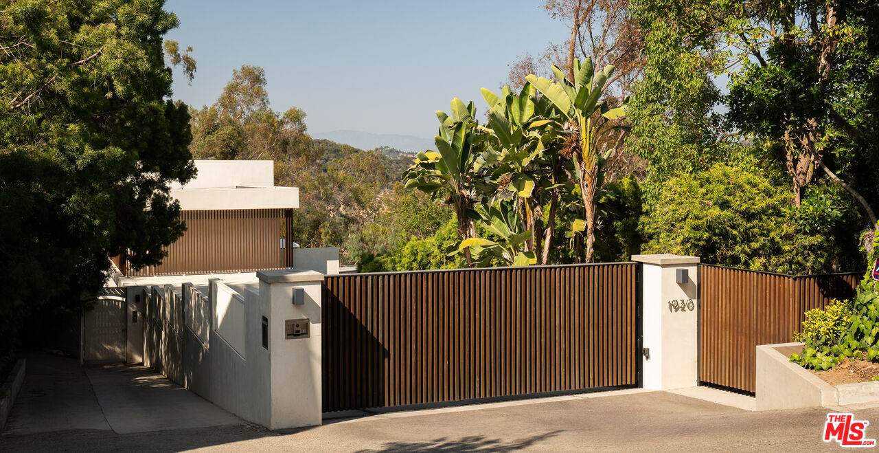 1920 Rial Ln - Photo 1