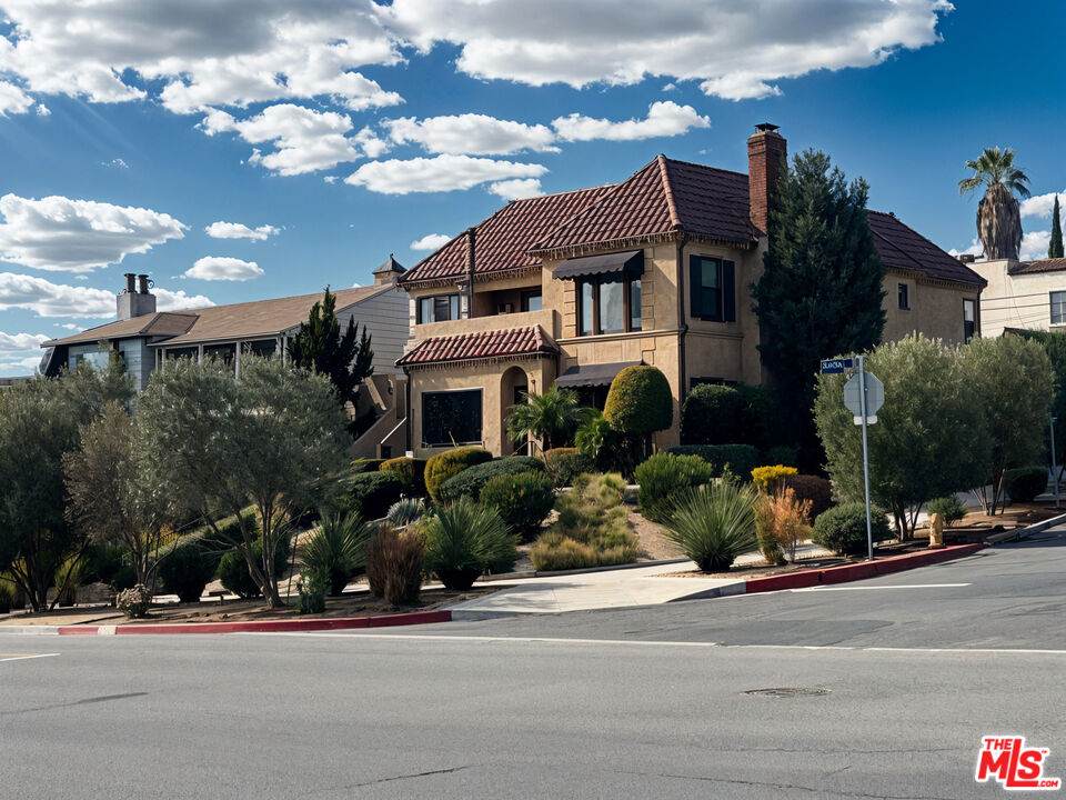 1303 Rimpau - Photo 1