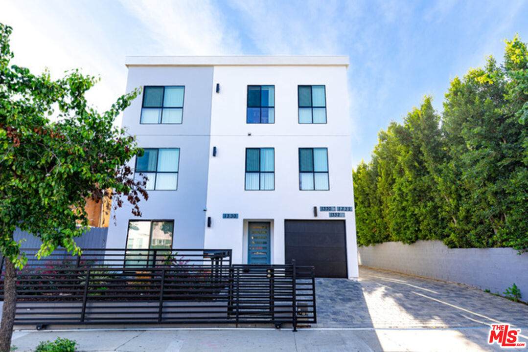 1330 Arapahoe St - Photo 1