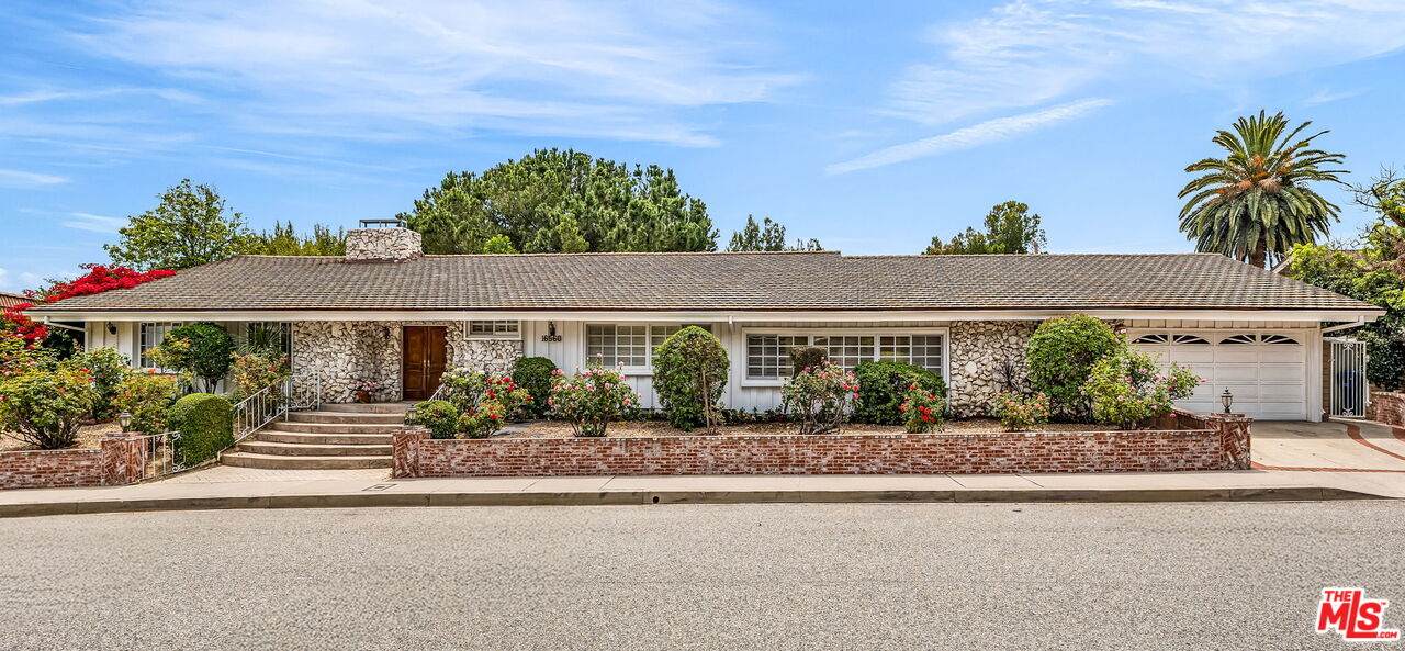 16560 Park Lane Cir - Photo 1