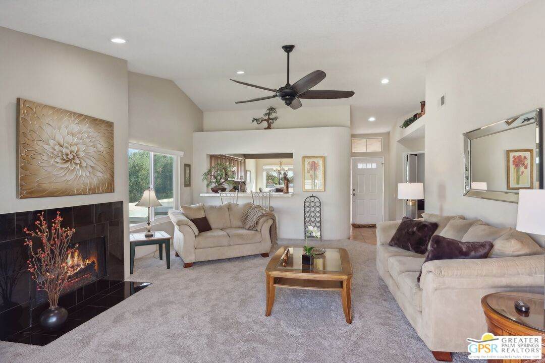 239 Vista Royale Cir - Photo 1