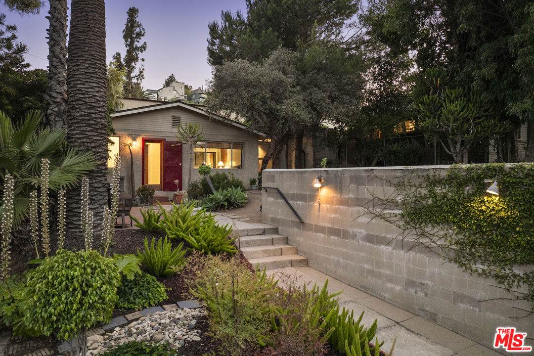4129 Marmion Way - Photo 1
