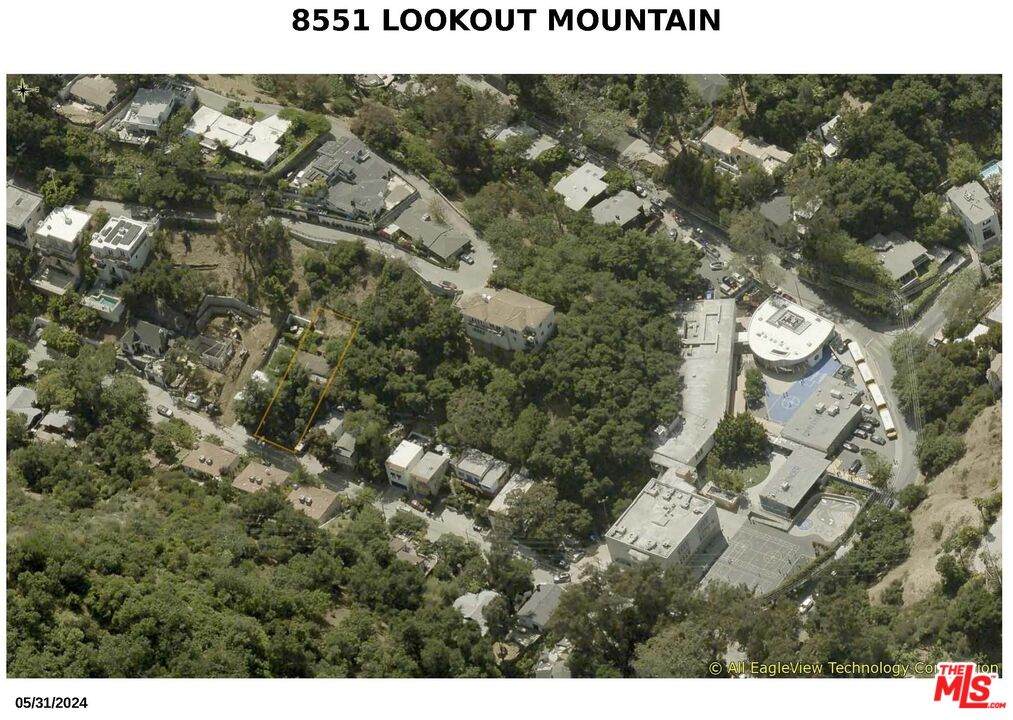 8551 Lookout Mountain Ave - Photo 1