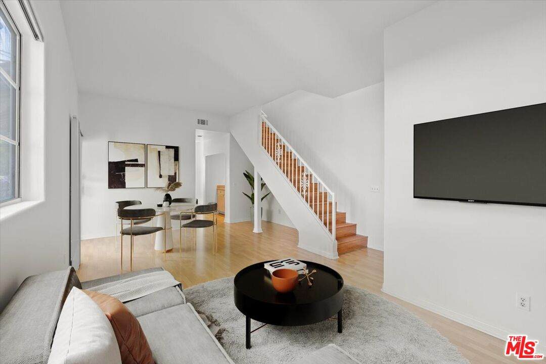 123 Orlando Ave - Photo 1