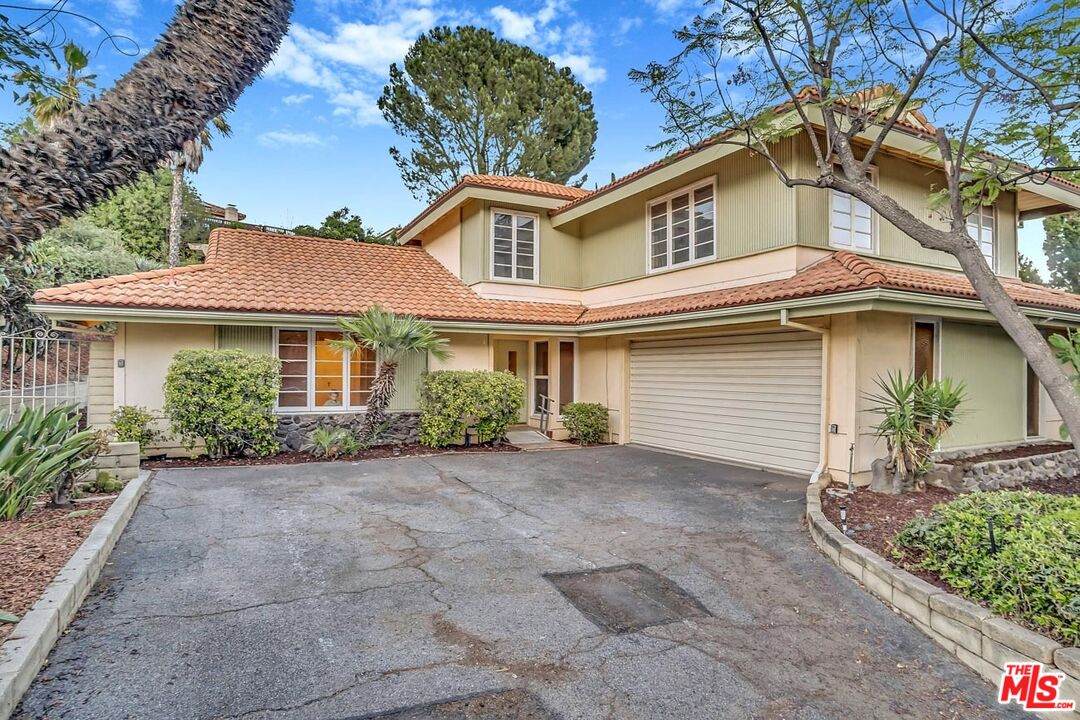 11258 Yolanda Ave - Photo 1