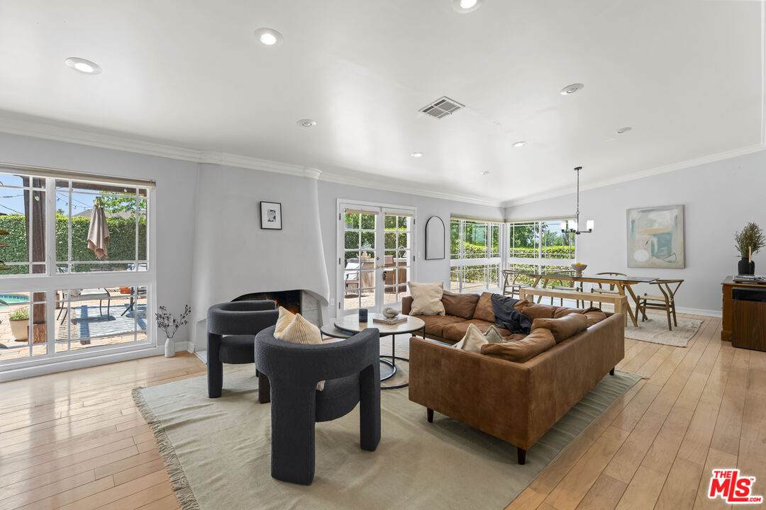 4701 Dunman Ave - Photo 1