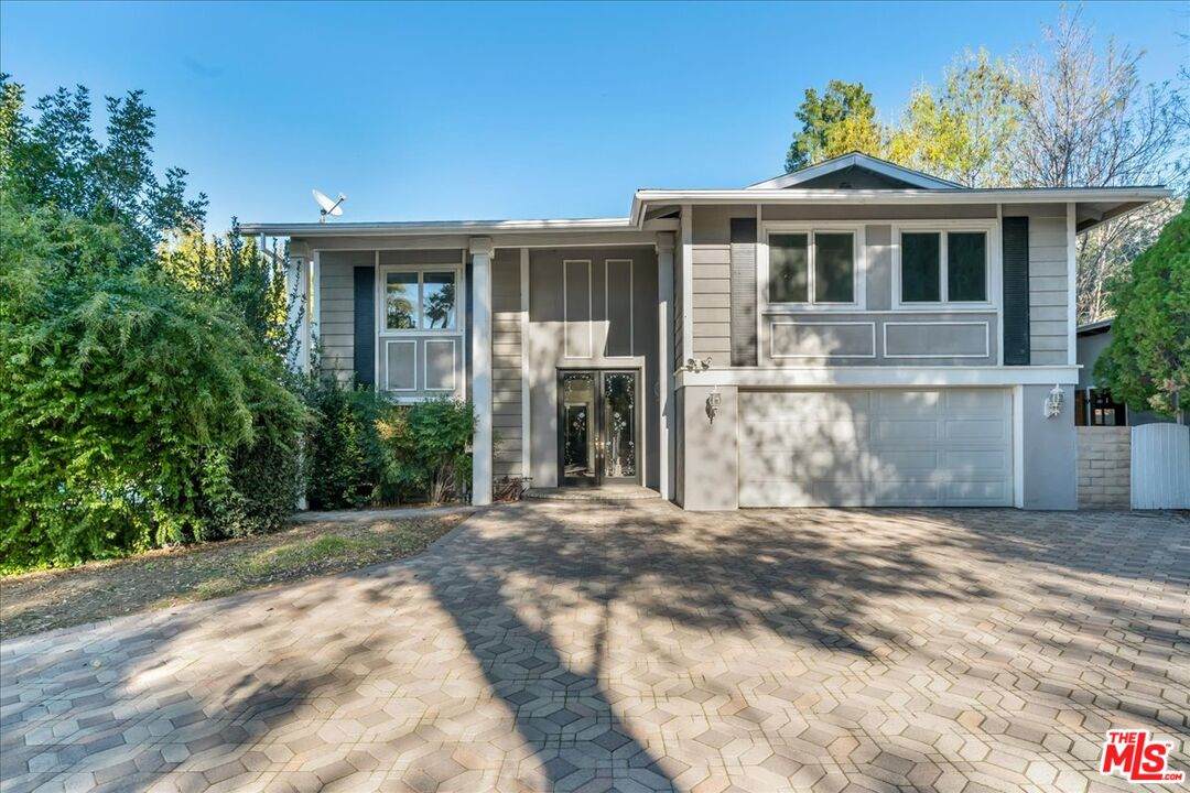 20001 Gypsy Ln - Photo 1