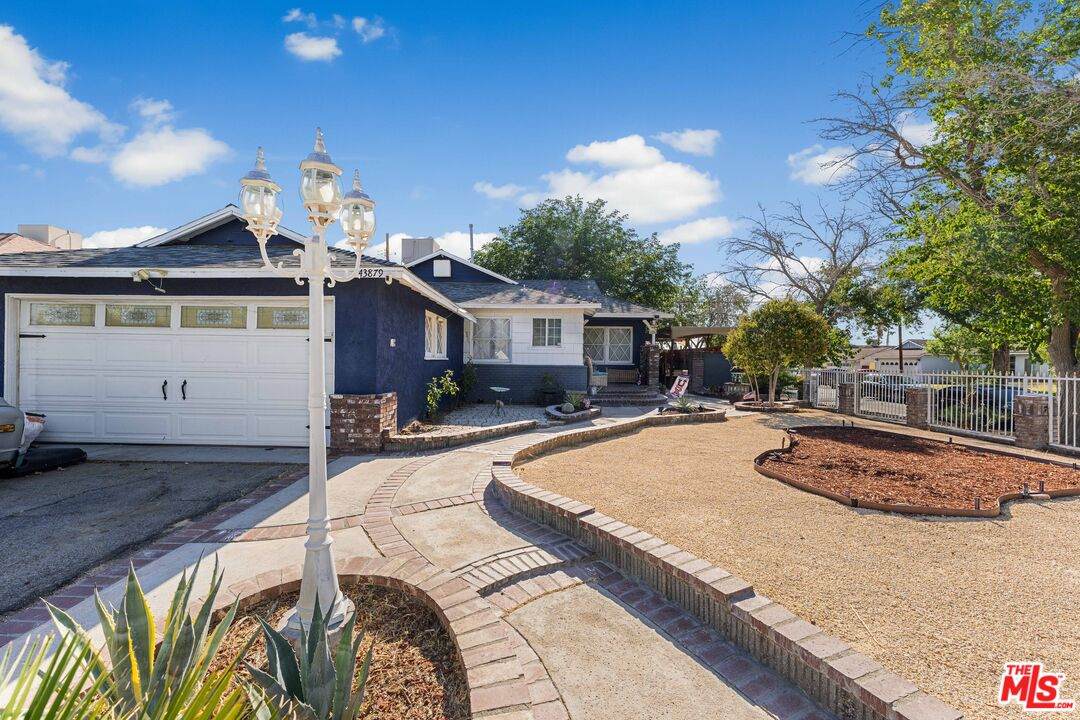 43879 Fig Ave - Photo 1