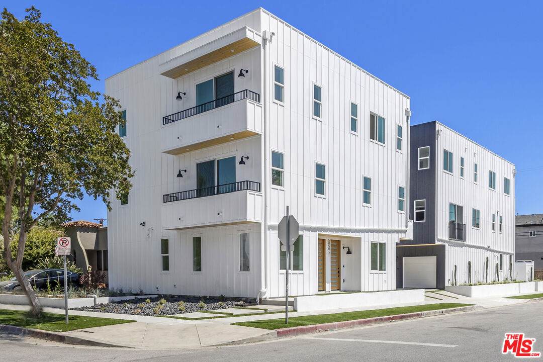 5050 Cleon Ave - Photo 1