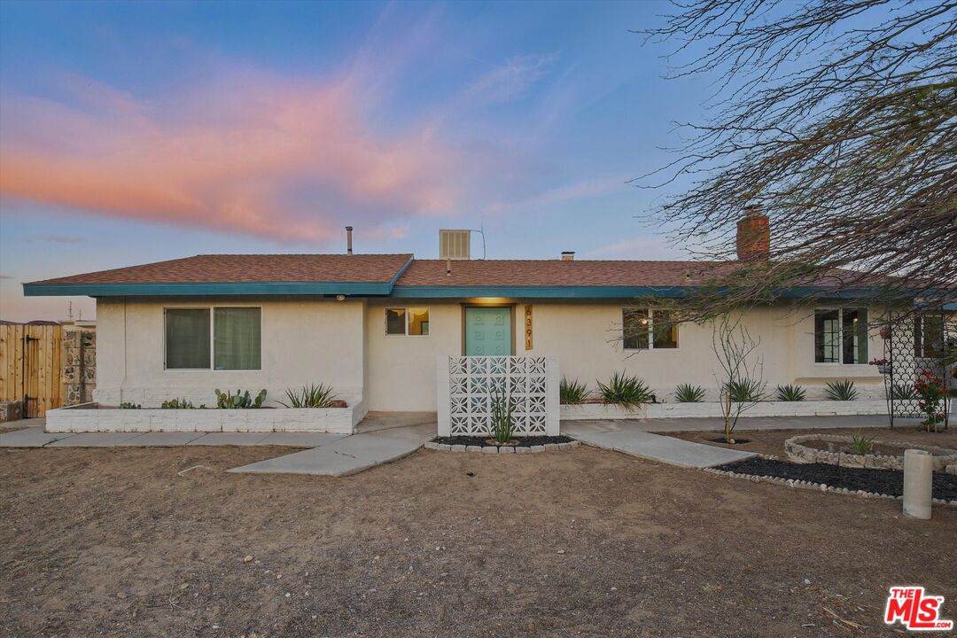 6391 Ruth Dr - Photo 1