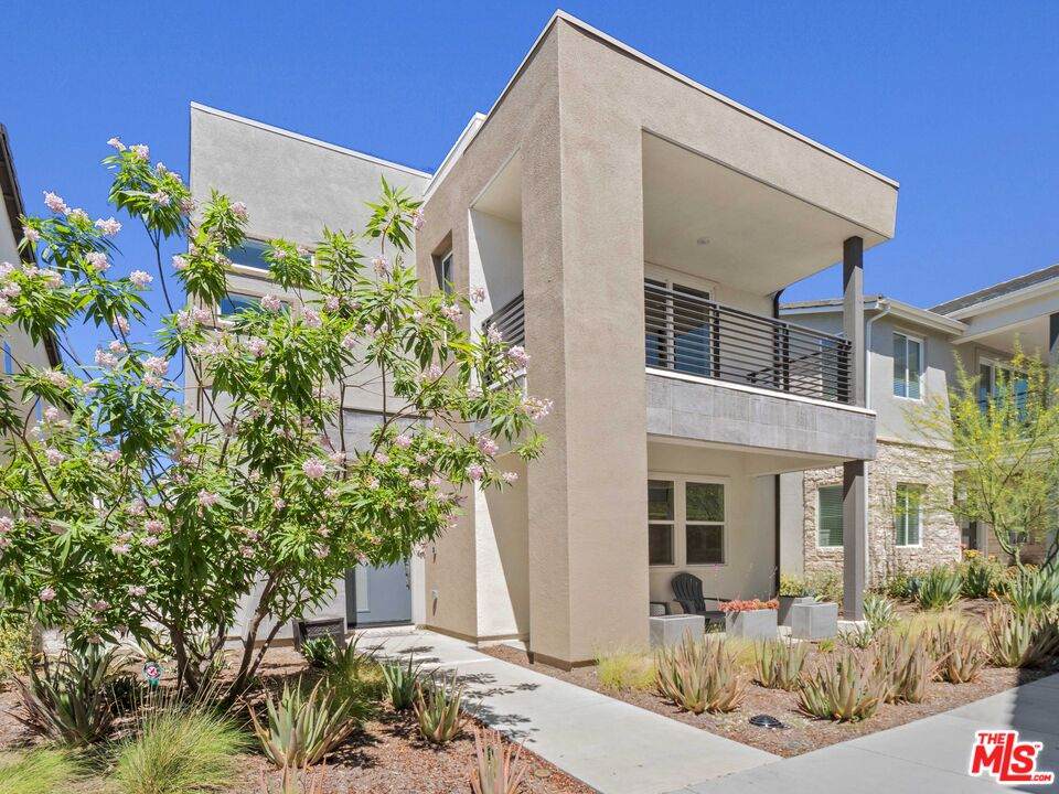 27717 Knoll View Pl - Photo 1