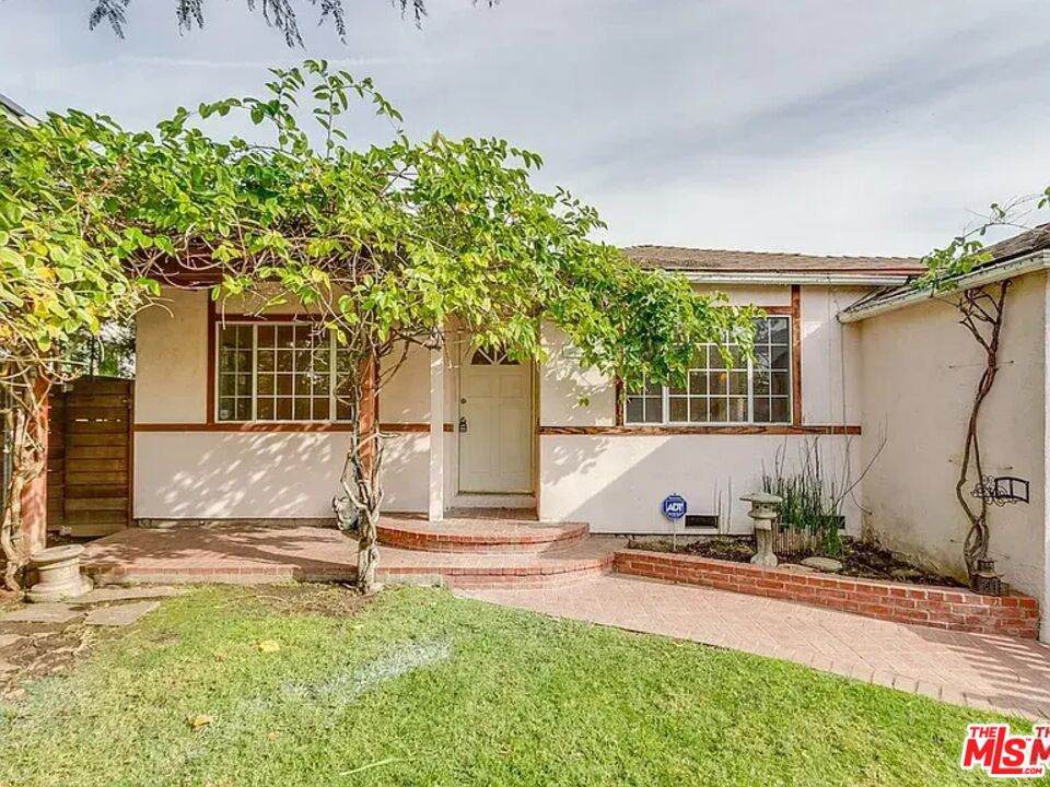 3770 Stewart Ave - Photo 1