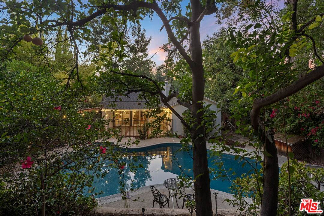 22370 Macfarlane Dr - Photo 1