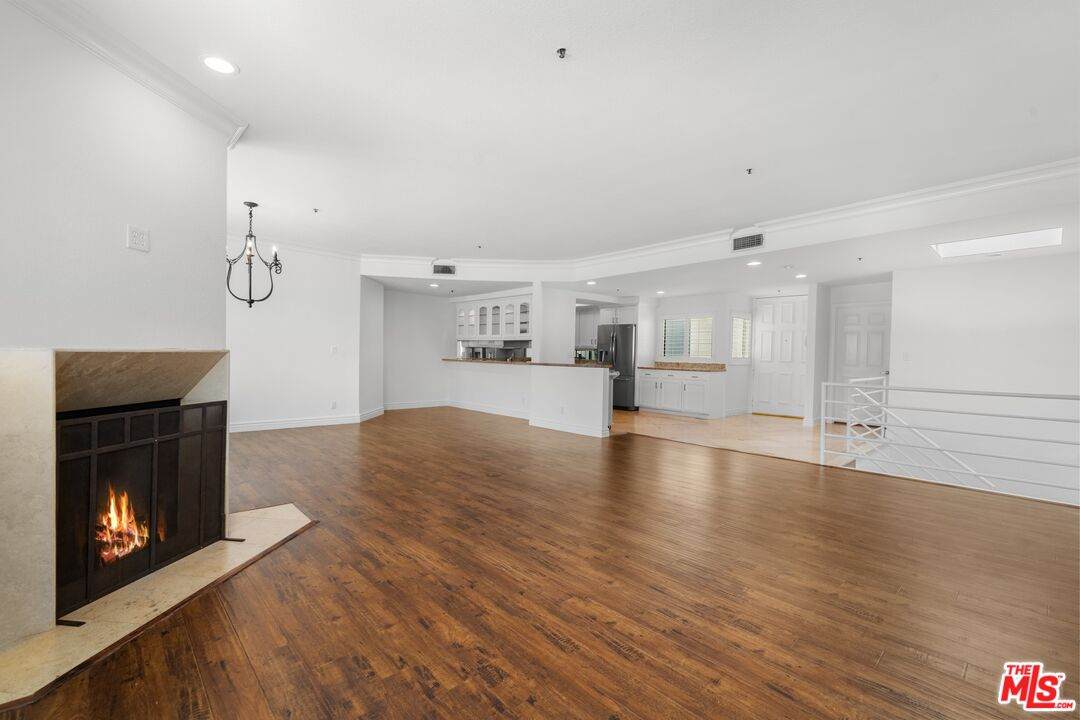 1722 Malcolm Ave - Photo 1