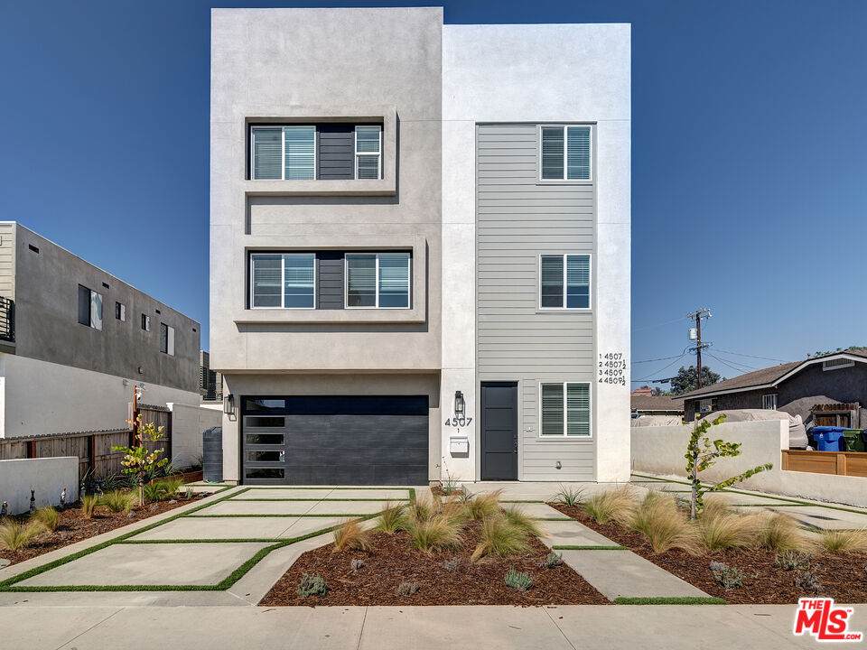 4507 Saturn St - Photo 1