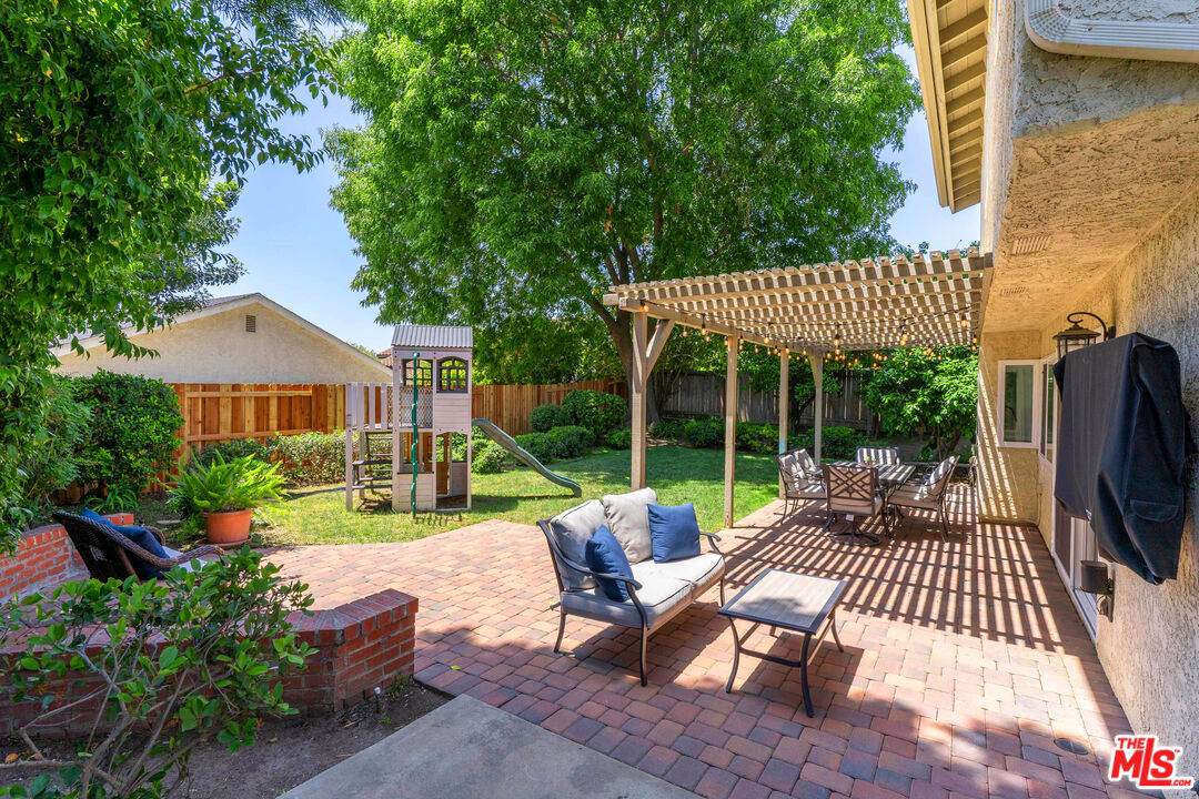 212 Cedar Heights Dr - Photo 1