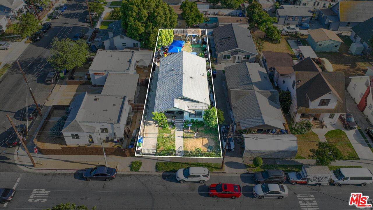 1572 37th Pl - Photo 1