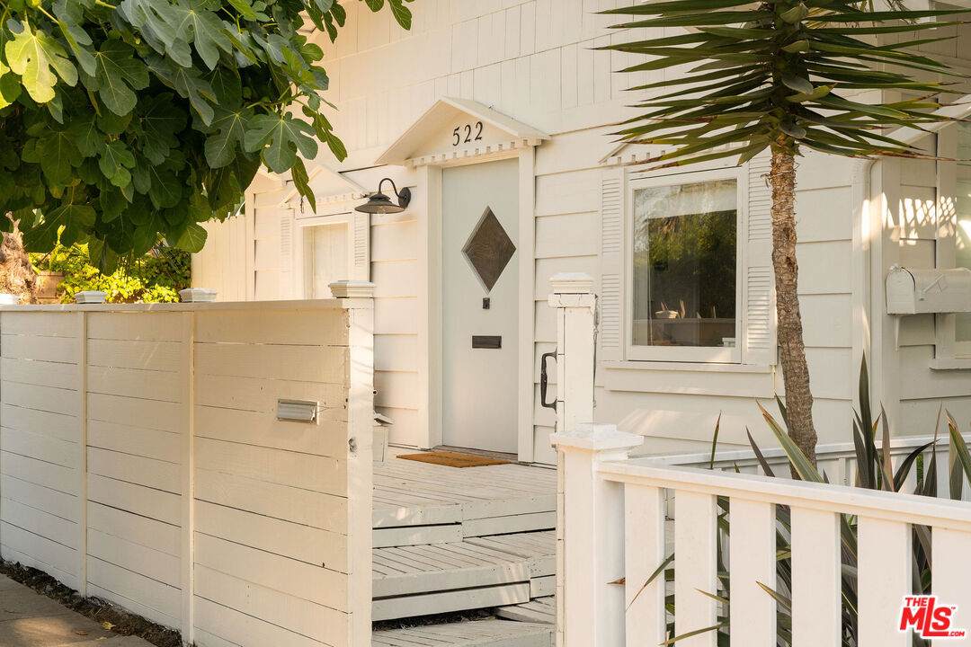 522 Altair Pl - Photo 1