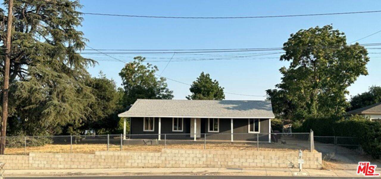 499 12th St - Photo 1