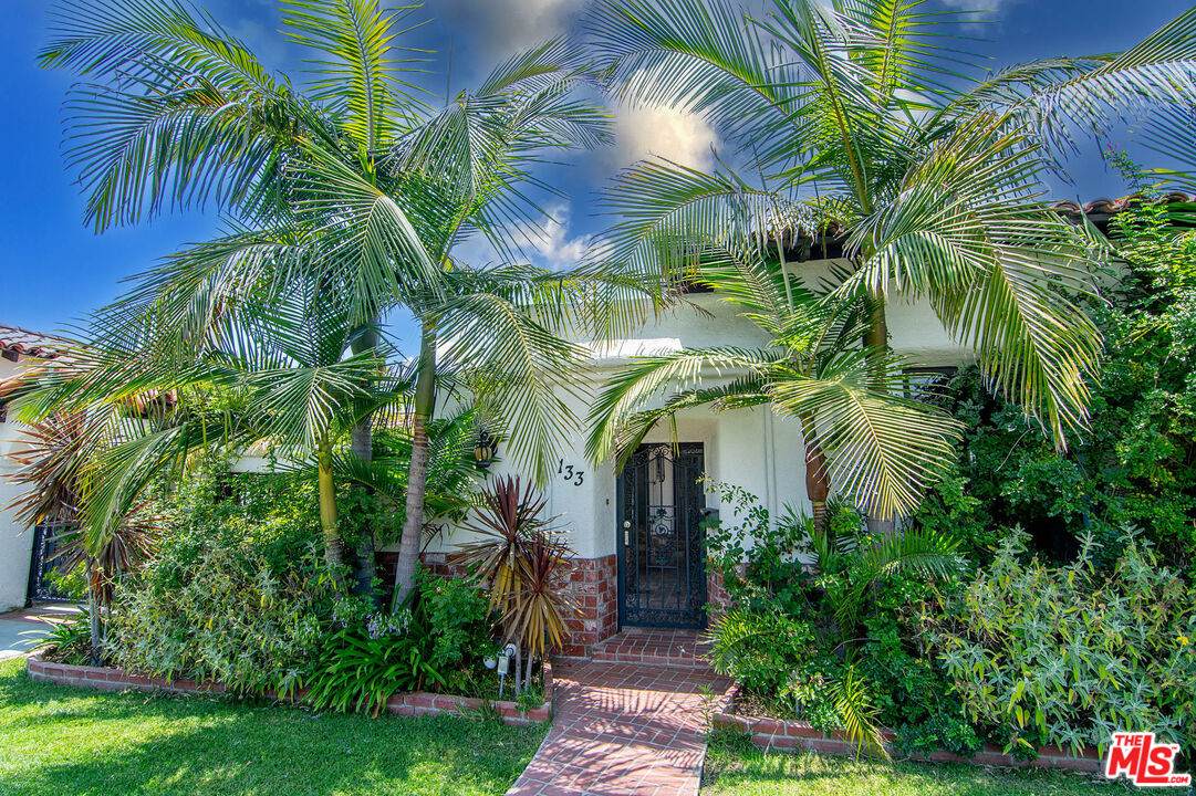 133 Alta Vista Blvd - Photo 1