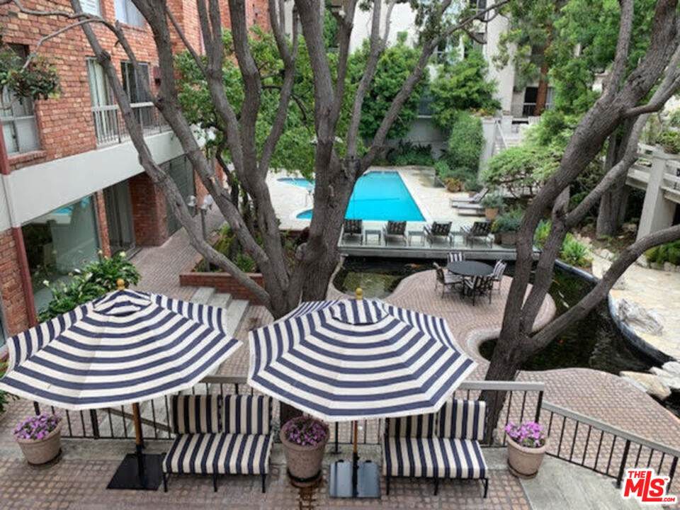 1440 Veteran Ave - Photo 1