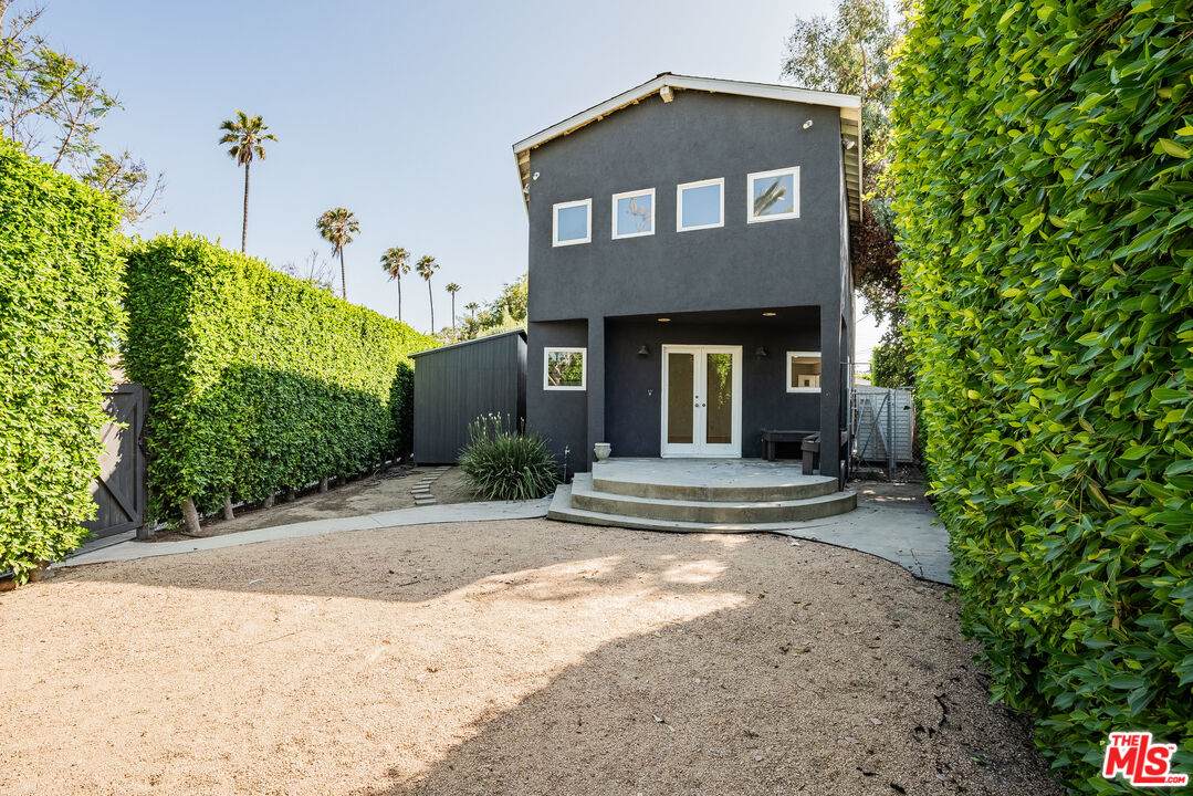 855 Sunset Ave - Photo 1