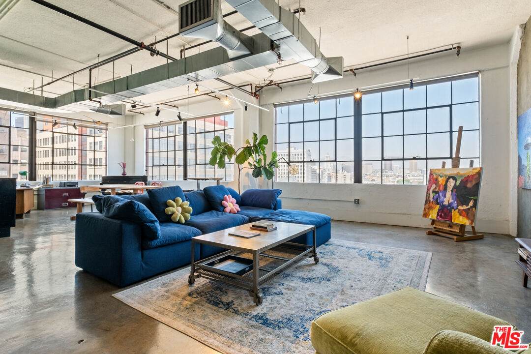 315 8th St - Photo 1