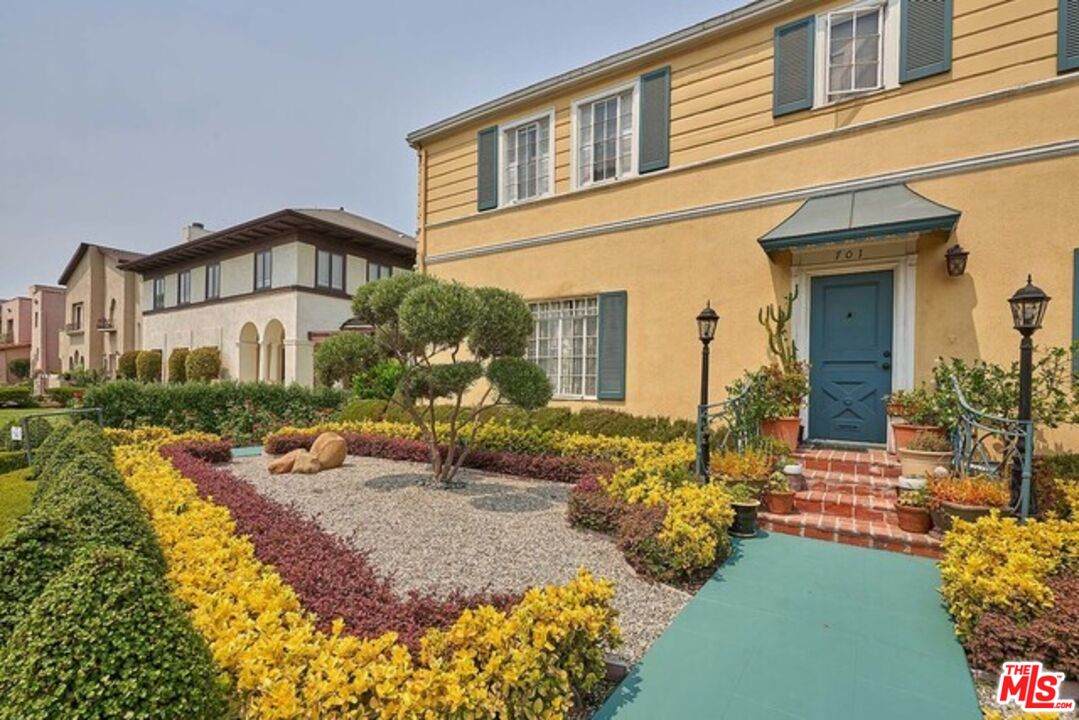 703 Lorraine Blvd - Photo 1