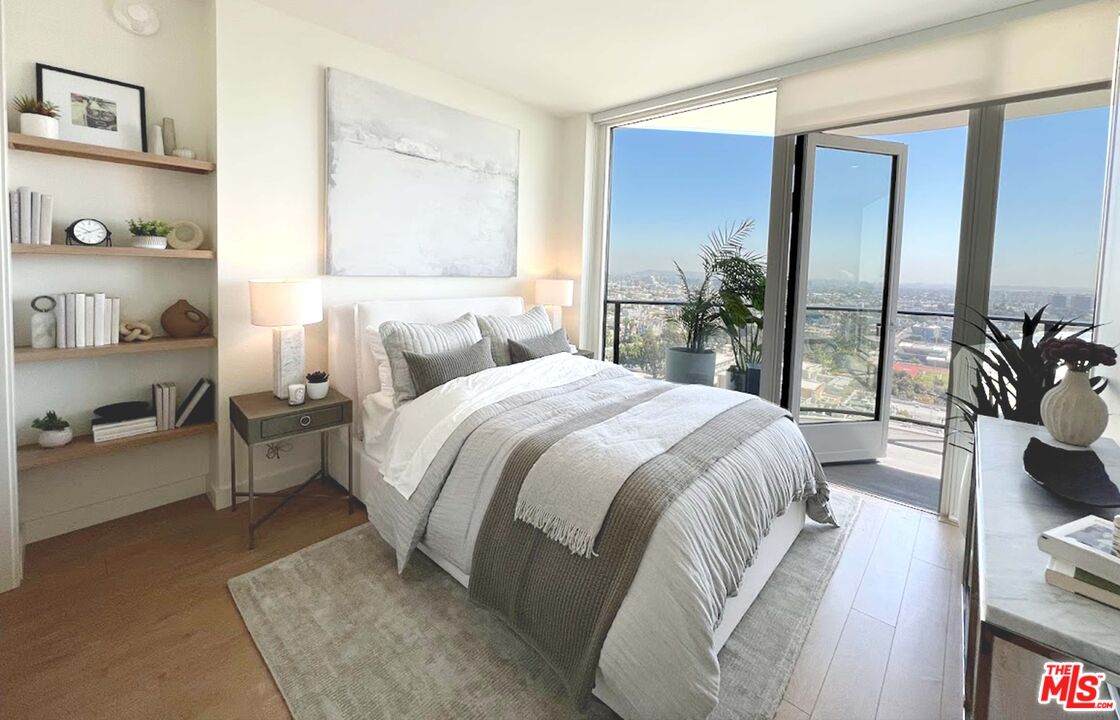 11750 Wilshire Blvd - Photo 1