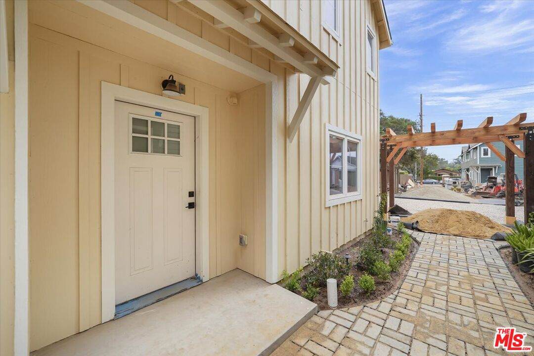 1317 Punta Gorda - Photo 1