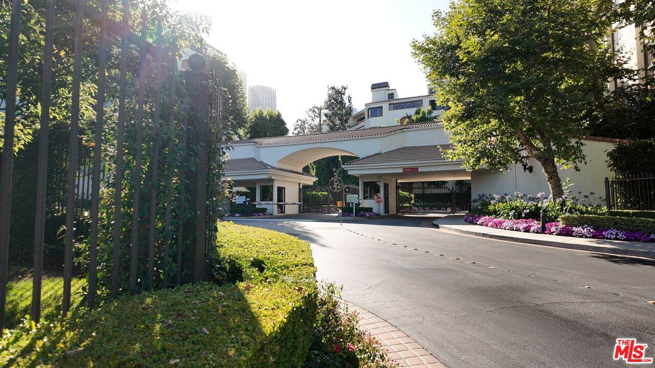 2131 Century Park Ln - Photo 1